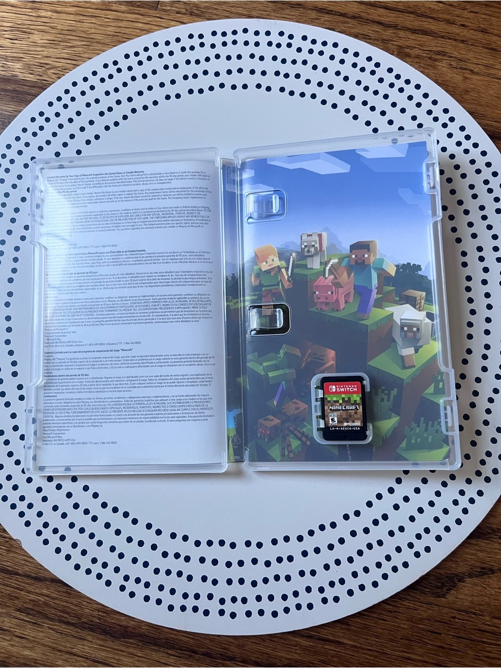 Minecraft Nintendo Switch Game - Picture 3 of 6